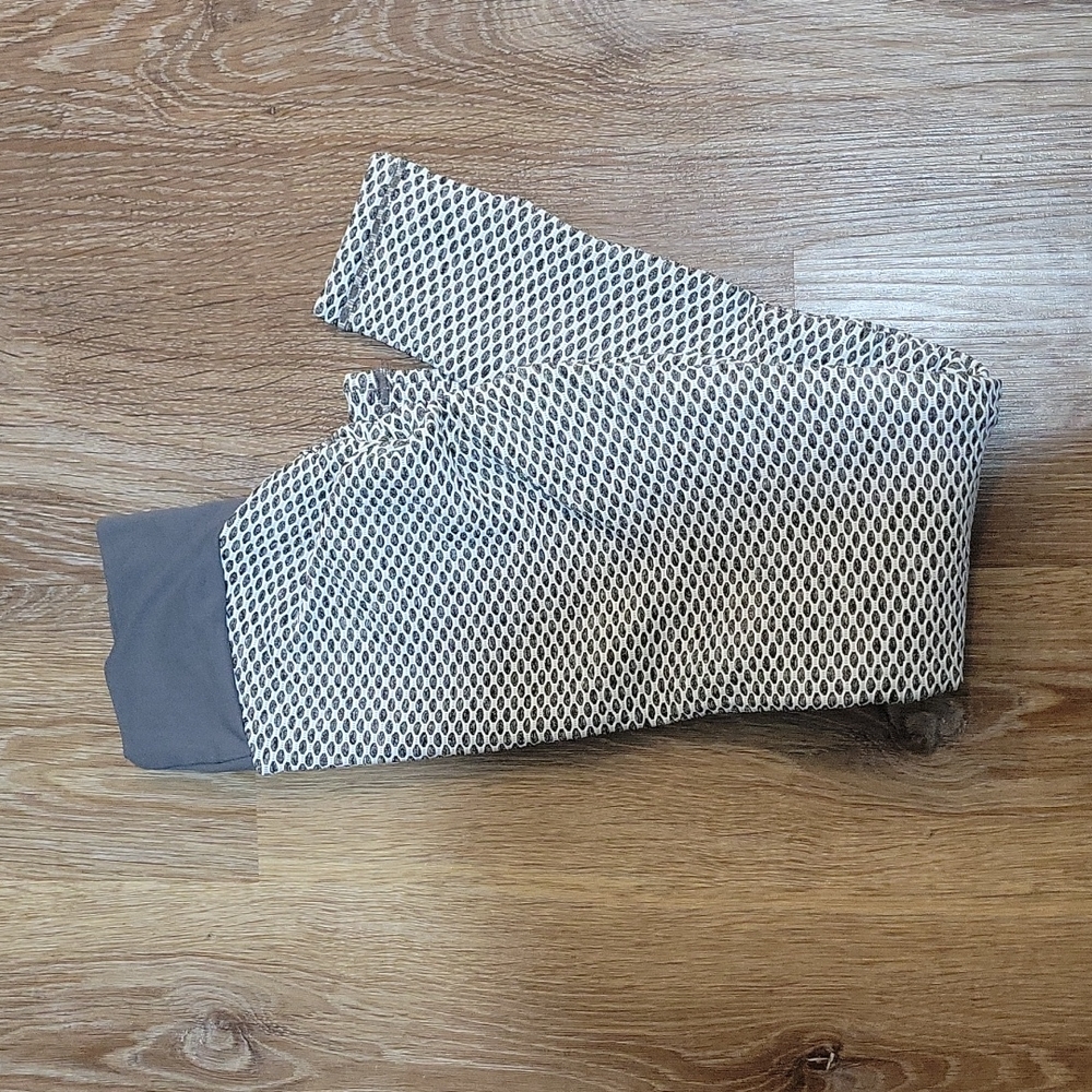 Grey and white leggings. Size S